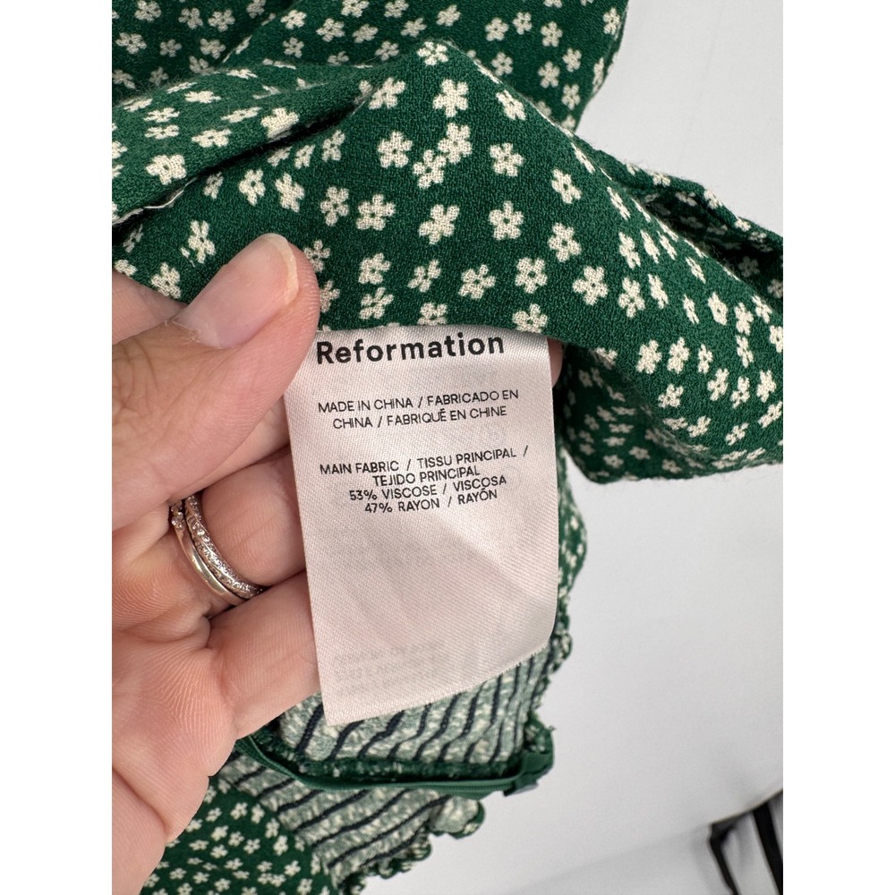 Reformation Hester Crepe Top Womens 10 Green Floral Sweetheart Smocked Back - Picture 5 of 7